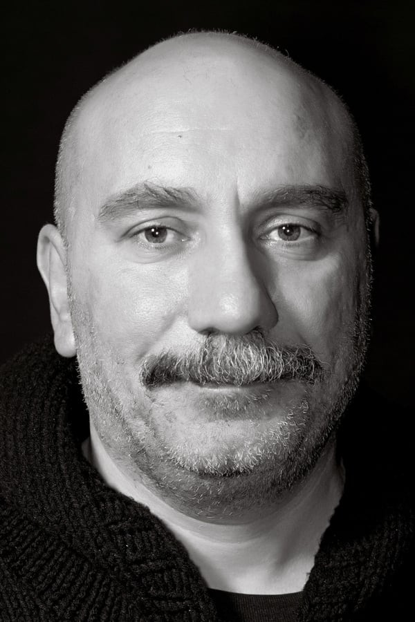Aktyor: Mustafa Avkıran (Мустафа Авкиран)